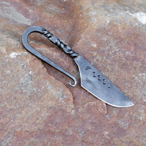 Forged Celtic C3 knife with scabbard