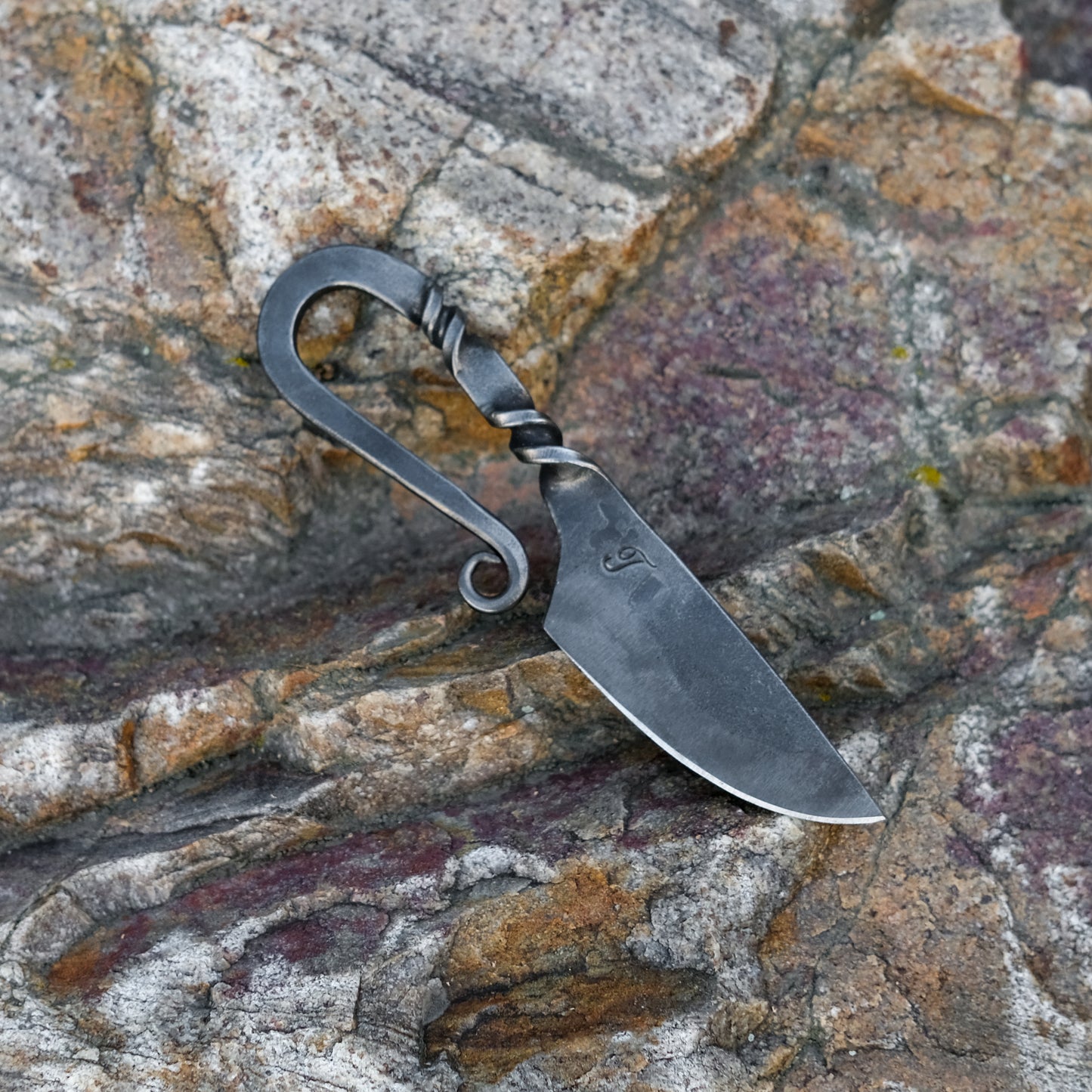 Mini BÉL forged Celtic knife with scabbard